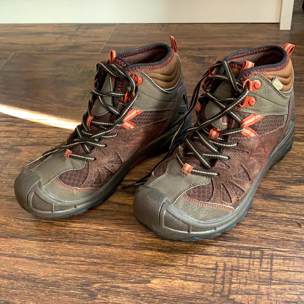 Merrell Capra Mid Size 4 Hiking boots